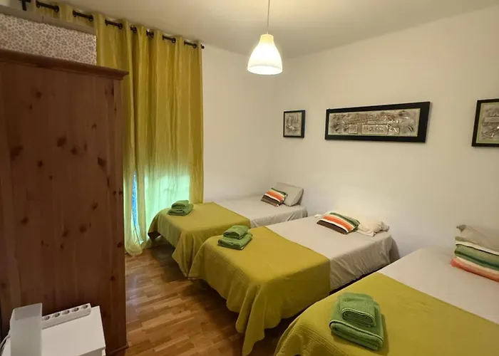 Granvia Fira Apartment